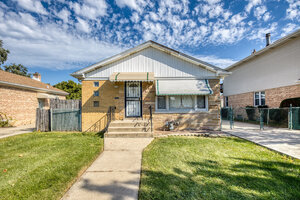 Photo of 9109 New England Avenue Morton Grove IL 60053