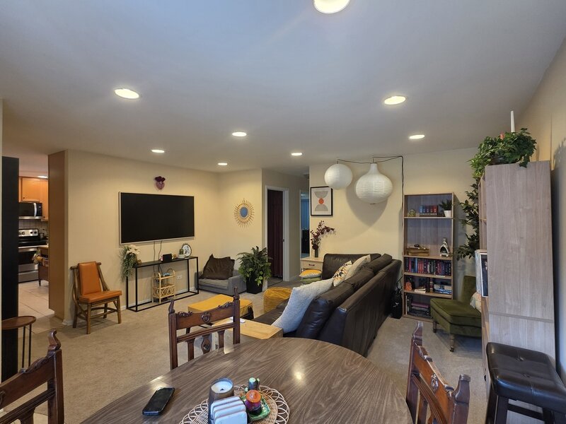 1 Holyoke Lane Villa Park IL 60181