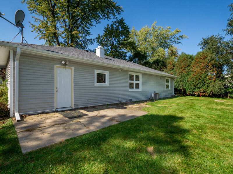41123 N 2nd Street Antioch IL 60002