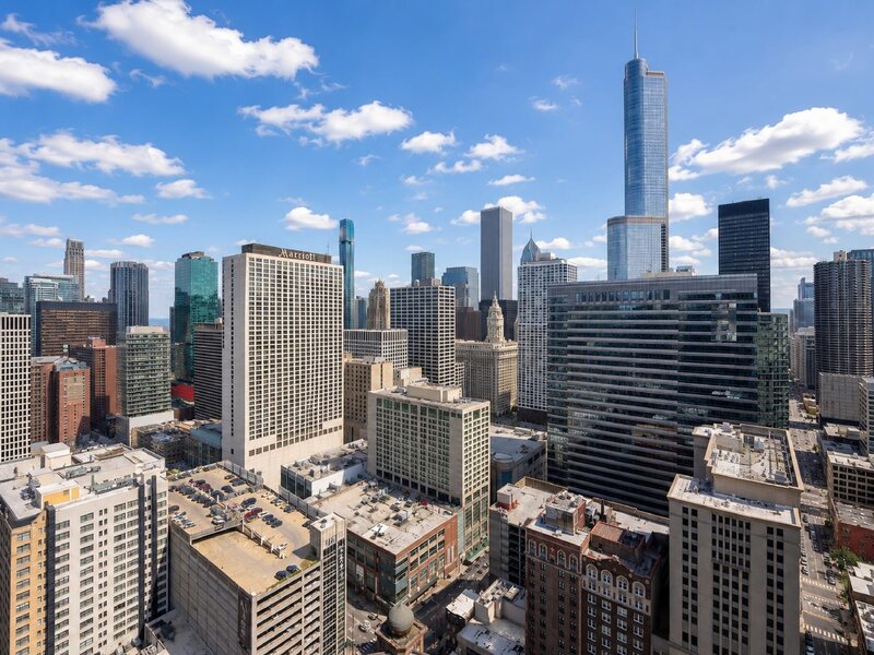 10 E Ontario Street Chicago IL 60611