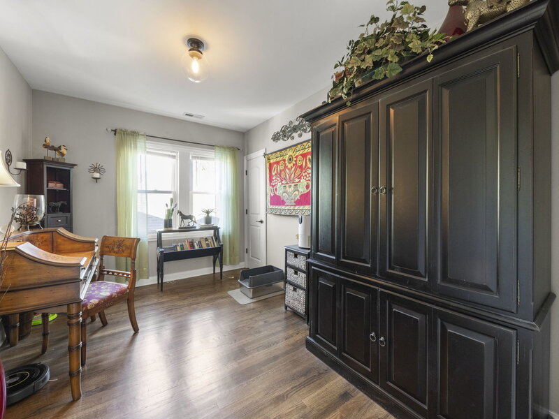 2125 N Neva Avenue Chicago IL 60707
