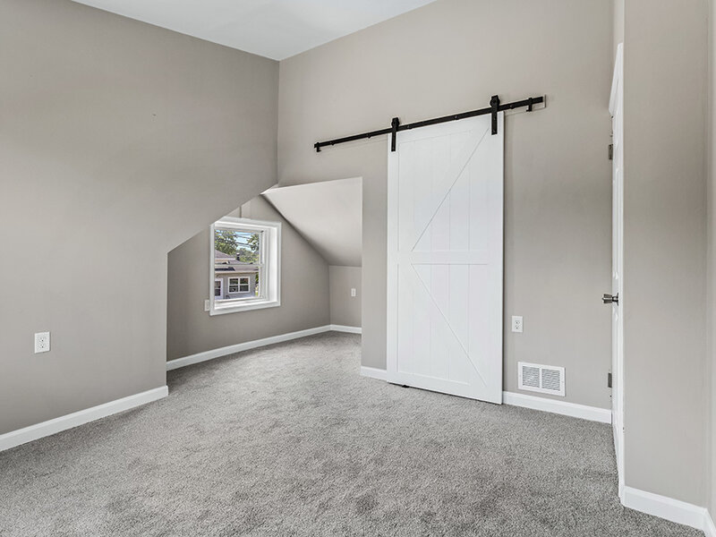 521 Mccarthy Road Lemont IL 60439