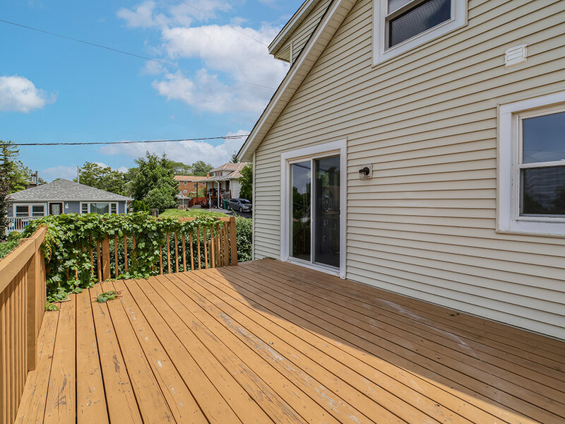 521 Mccarthy Road Lemont IL 60439