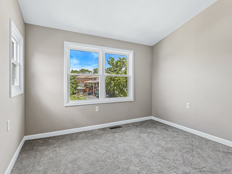 521 Mccarthy Road Lemont IL 60439