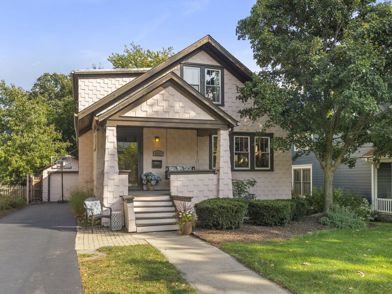4821 Saratoga Avenue Downers Grove IL 60515