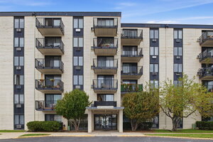 Photo of 9128 W Terrace Drive Niles IL 60714 Unit 2K