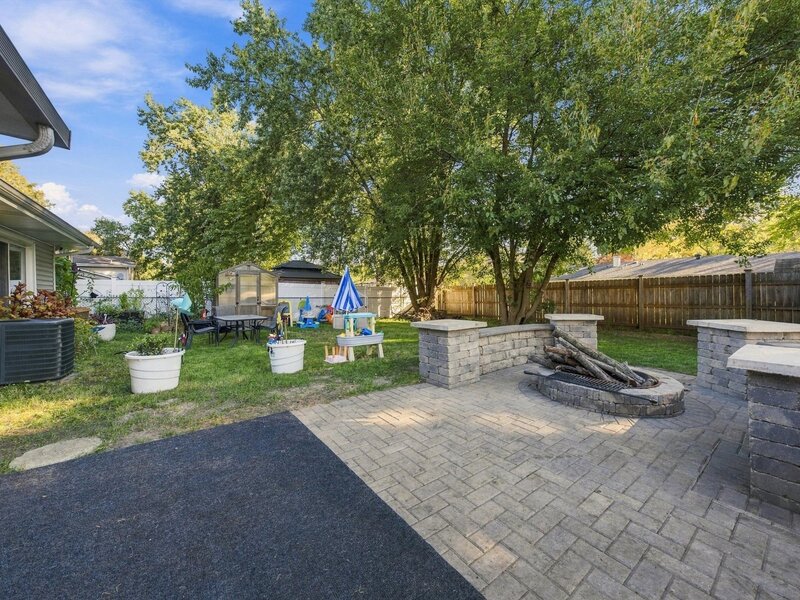 184 N Schmidt Road Bolingbrook IL 60440