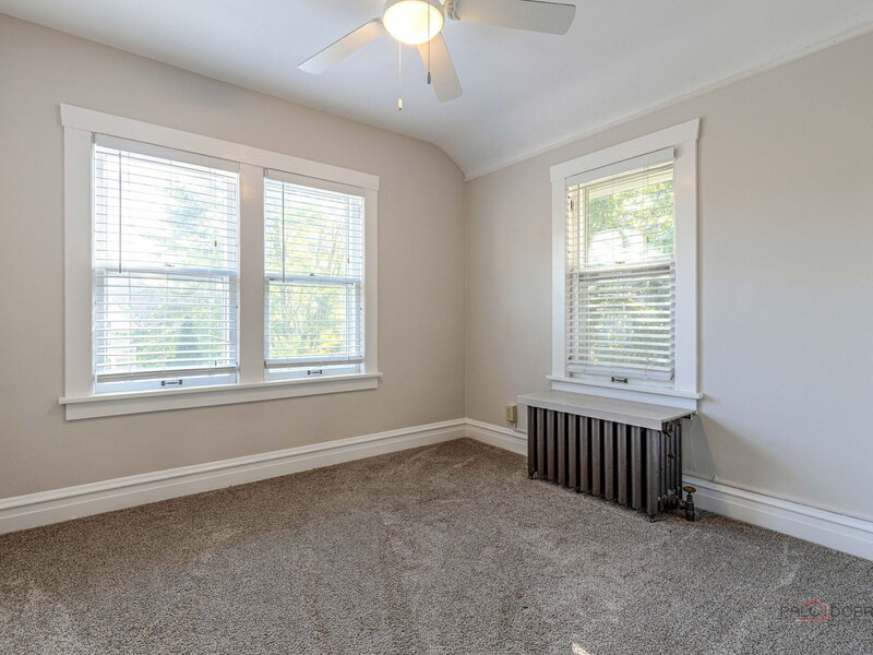 519 Laurel Street Elgin IL 60120