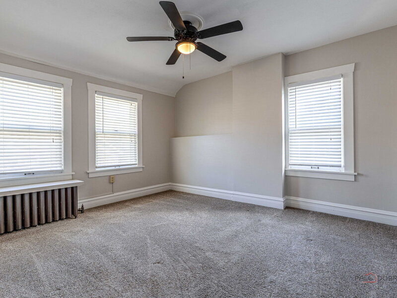 519 Laurel Street Elgin IL 60120
