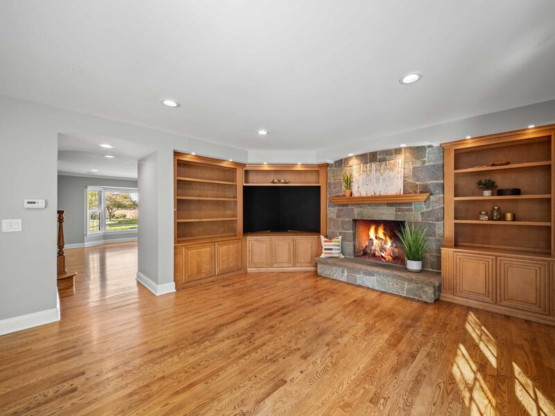 1029 N Carlyle Lane Arlington Heights IL 60004
