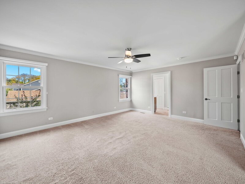 1029 N Carlyle Lane Arlington Heights IL 60004