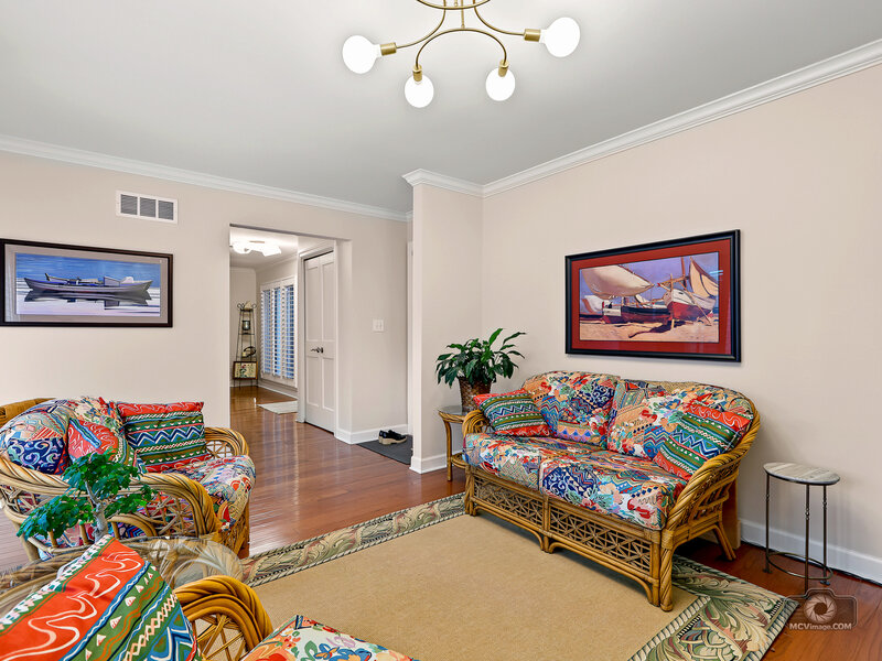 2098 Creekside Drive Wheaton IL 60189