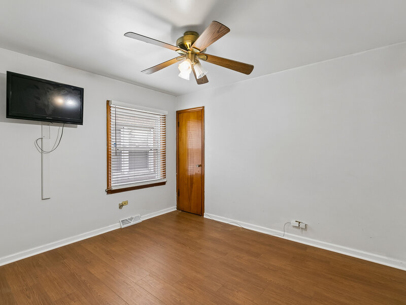 12613 S Throop Street Calumet Park IL 60827