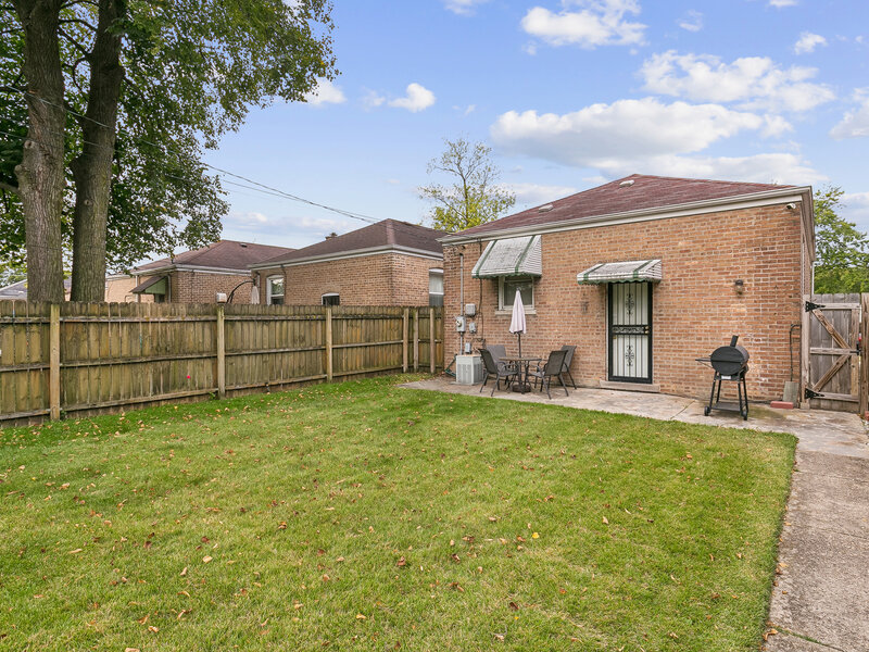 12613 S Throop Street Calumet Park IL 60827