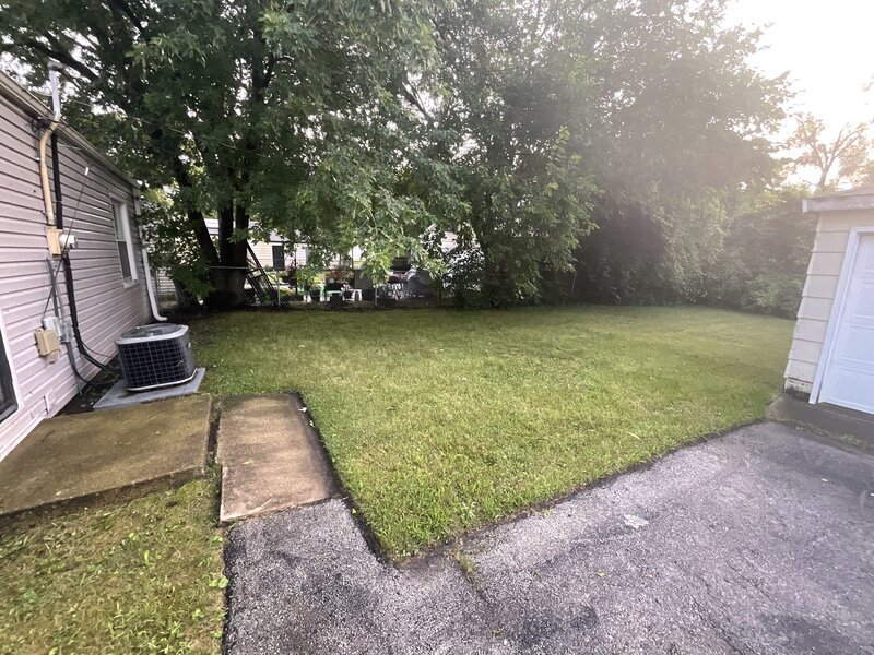 13946 S Lydia Avenue Robbins IL 60472