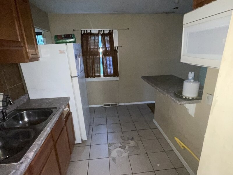 13946 S Lydia Avenue Robbins IL 60472