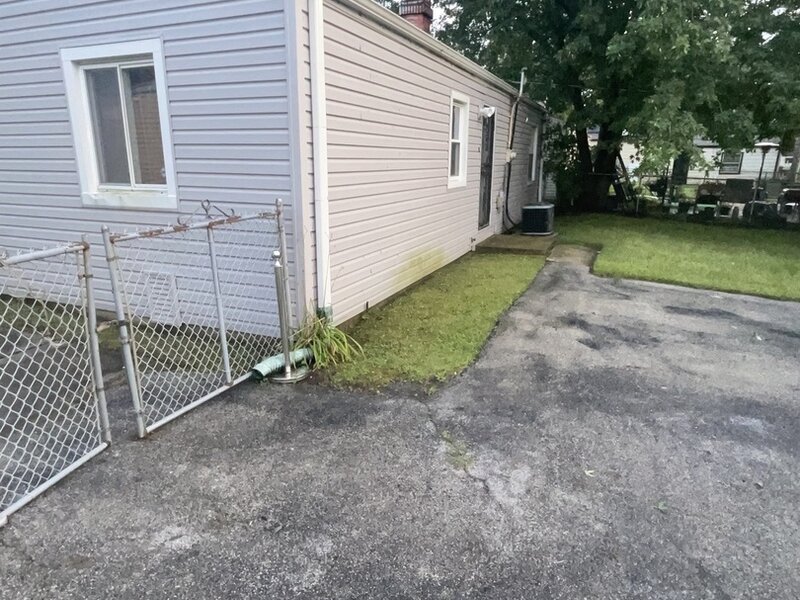 13946 S Lydia Avenue Robbins IL 60472