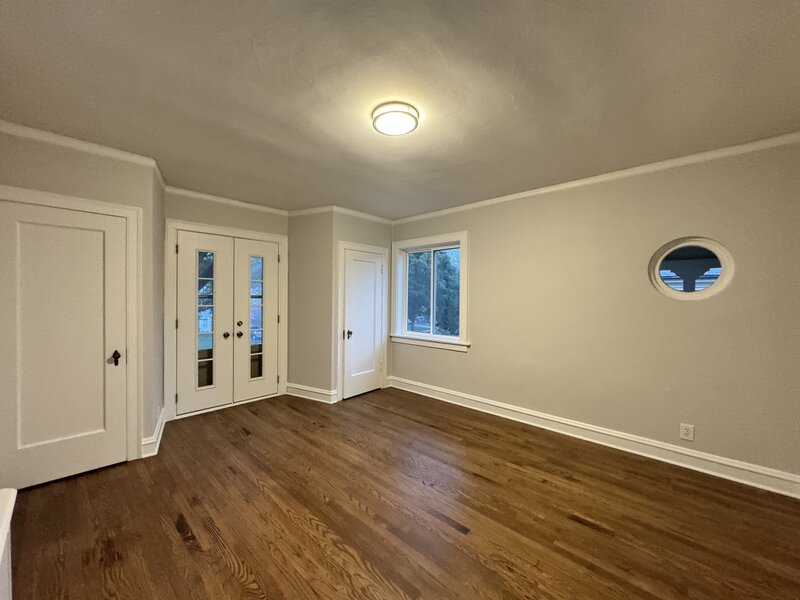 9412 S Hoyne Avenue Chicago IL 60643
