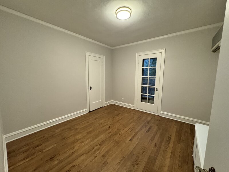 9412 S Hoyne Avenue Chicago IL 60643