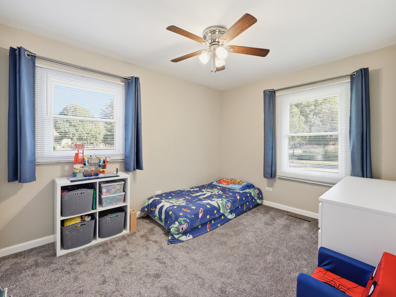 1687 S Green Meadows Boulevard Streamwood IL 60107