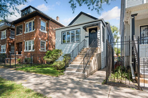 Photo of 8613 S Colfax Avenue Chicago IL 60617