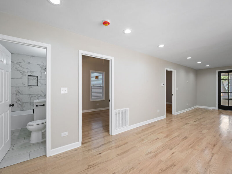 8613 S Colfax Avenue Chicago IL 60617