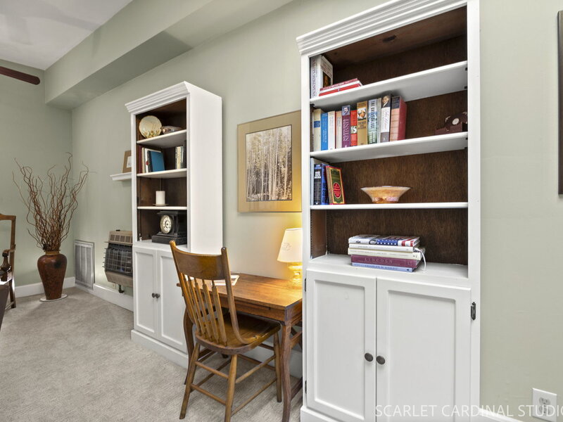 4 Thornapple Road St. Charles IL 60174