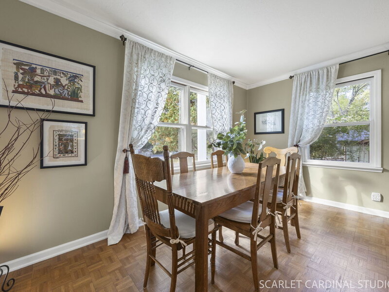 4 Thornapple Road St. Charles IL 60174