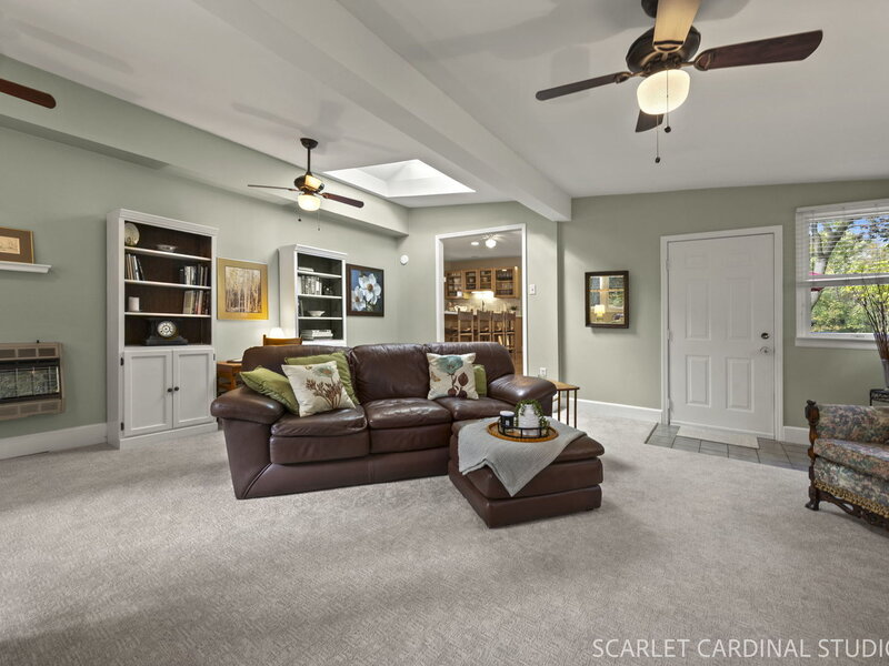 4 Thornapple Road St. Charles IL 60174