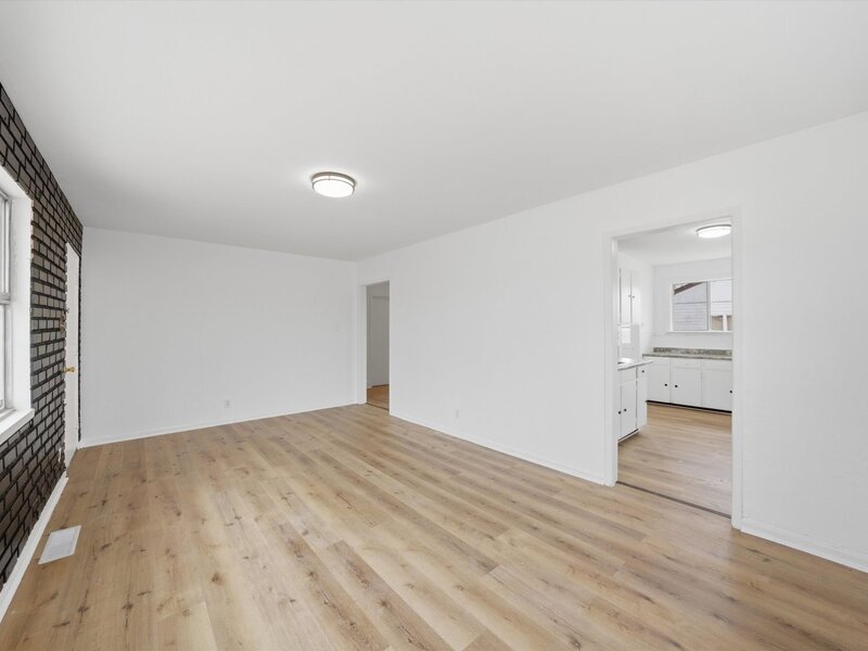 1354 Gordon Avenue Calumet City IL 60409