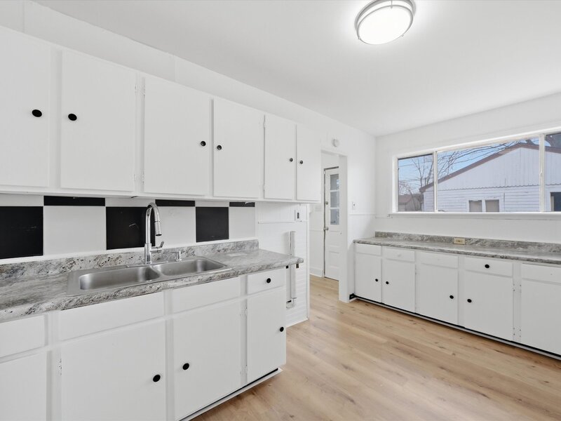 1354 Gordon Avenue Calumet City IL 60409