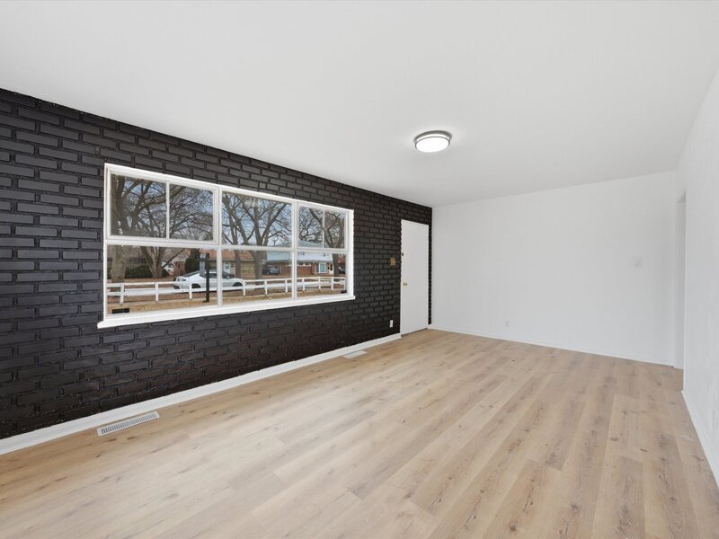 1354 Gordon Avenue Calumet City IL 60409