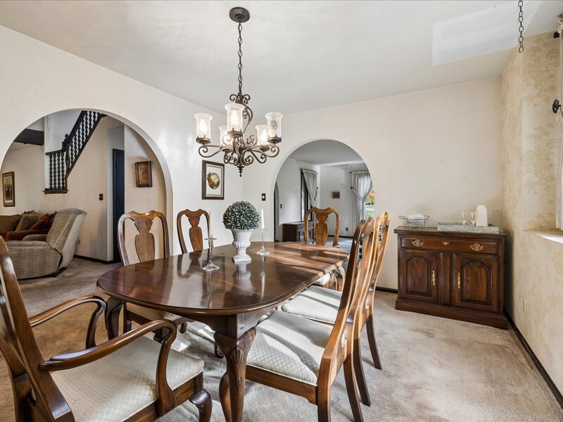 13 Wedgewood Drive Elgin IL 60124