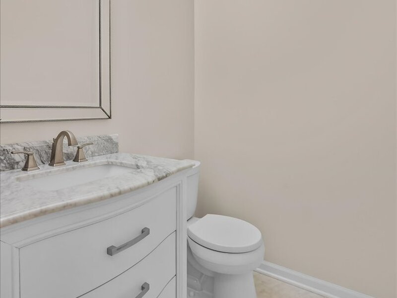 624 Daisy Lane Roselle IL 60172