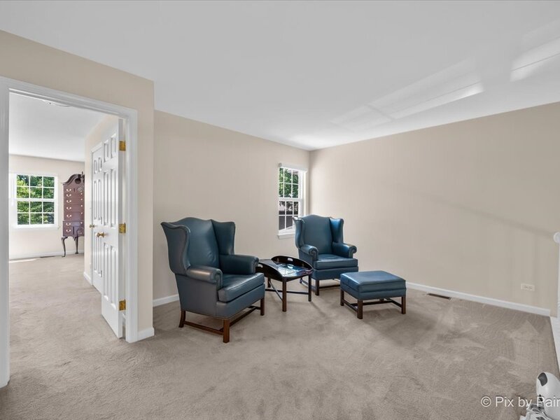 624 Daisy Lane Roselle IL 60172