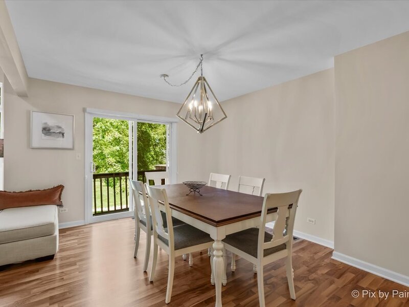 624 Daisy Lane Roselle IL 60172