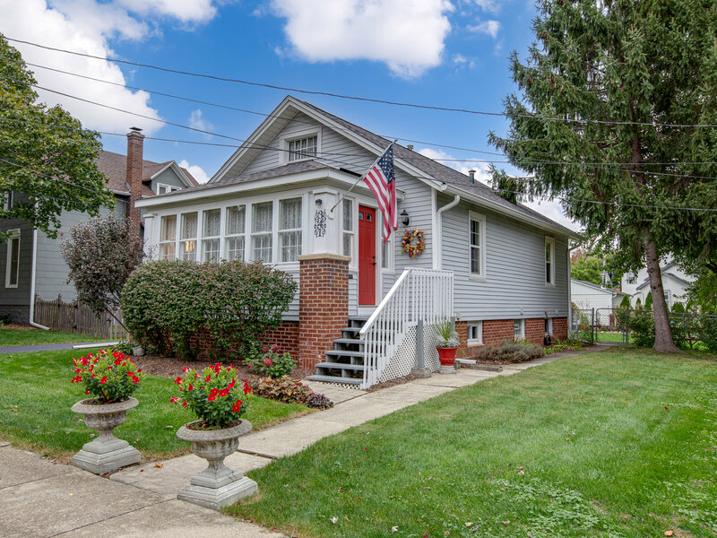 341 Harrison Street West Chicago IL 60185