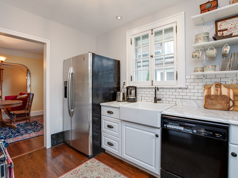 341 Harrison Street West Chicago IL 60185