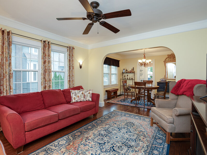 341 Harrison Street West Chicago IL 60185