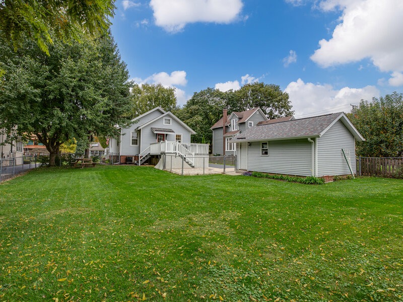 341 Harrison Street West Chicago IL 60185