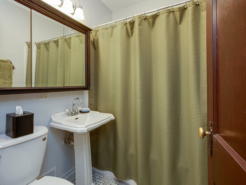 341 Harrison Street West Chicago IL 60185