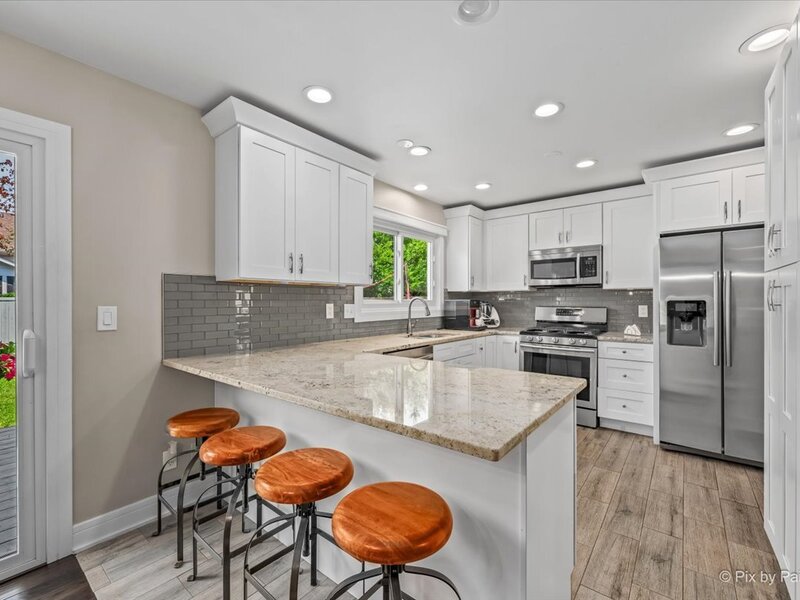 760 Covington Circle Crystal Lake IL 60014