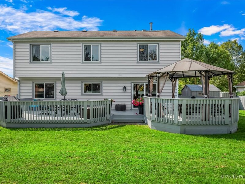 760 Covington Circle Crystal Lake IL 60014