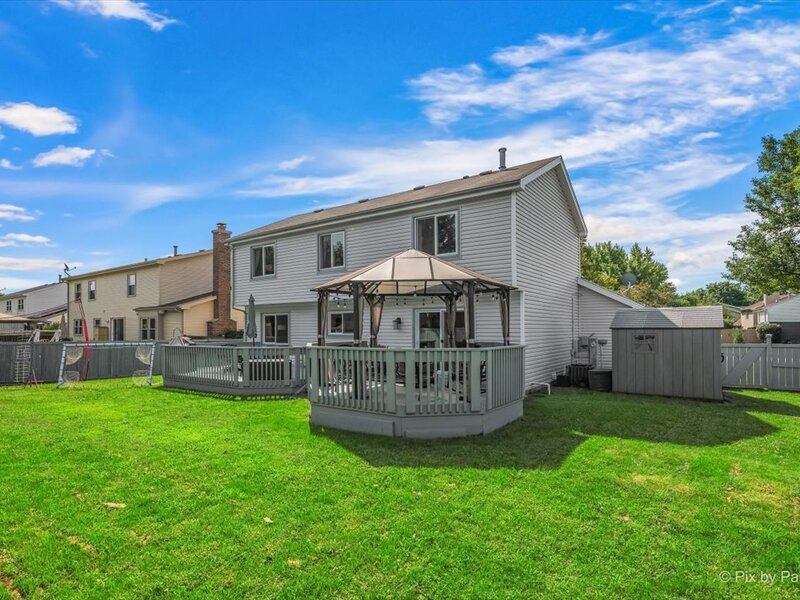 760 Covington Circle Crystal Lake IL 60014
