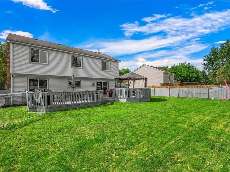 760 Covington Circle Crystal Lake IL 60014