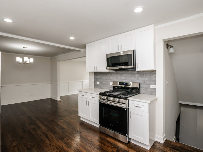 10048 S Saint Lawrence Avenue Chicago IL 60628