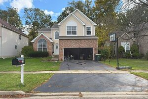 Photo of 11 Eagle Court Streamwood IL 60107