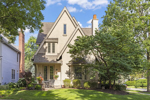 Photo of 706 N Ellsworth Street Naperville IL 60563
