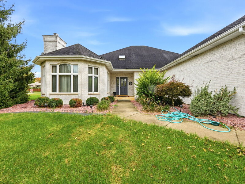 365 E Pine Meadow Court Morris IL 60450