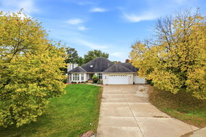Photo of 365 E Pine Meadow Court Morris IL 60450